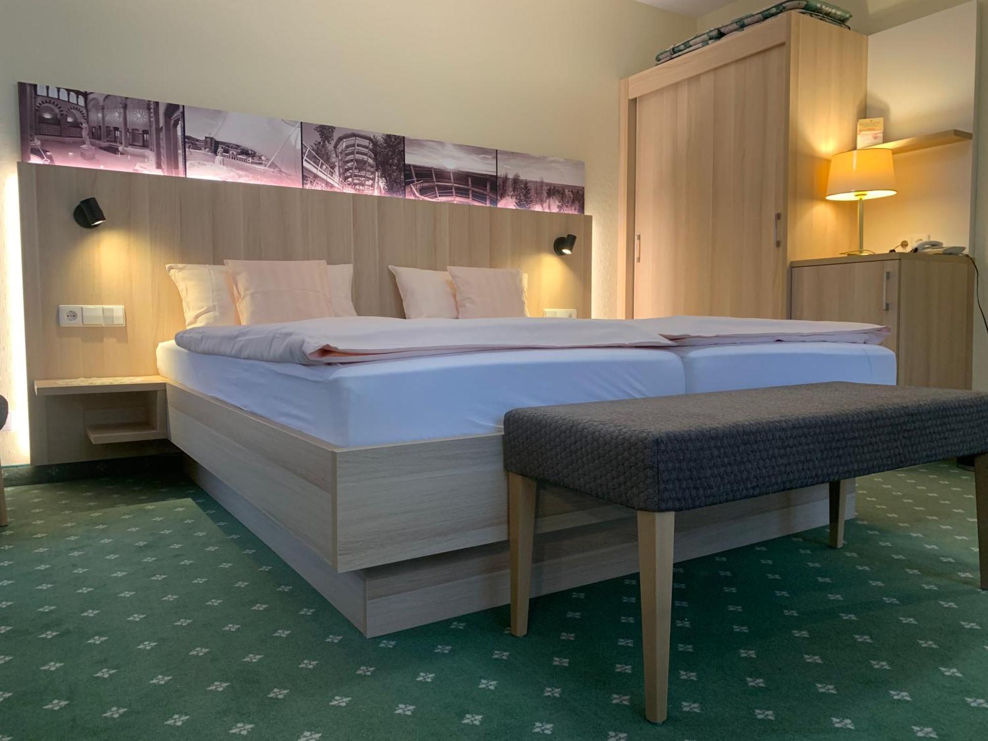 Hotel Sonnenhof Бад Вилдбад Екстериор снимка